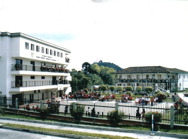 Instalaciones de la Institución Educativa Nacional Auxiliares de Enfermería